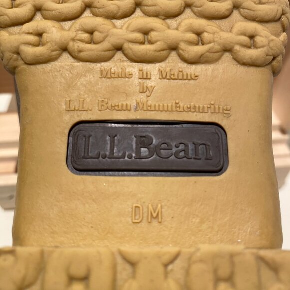 LL Bean Women's Bean Boots - Picture 12 of 12